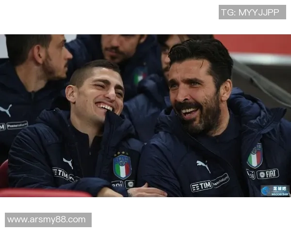 足球明星互问身份之谜揭晓谁是真正的球场传奇